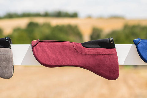 Winderen Sattelpad fürs Dressurreiten Slim 10mm Claret 18"