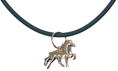 Silikon-Halskette mit poliertem Islandpferd