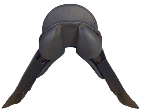 K3 saddle with short kneeblocks